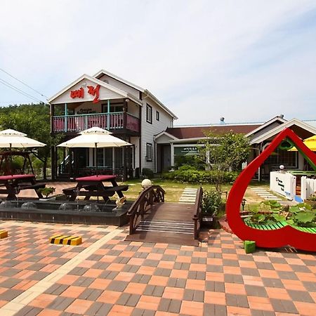 Yejeon Pension Gyeongju Exterior photo